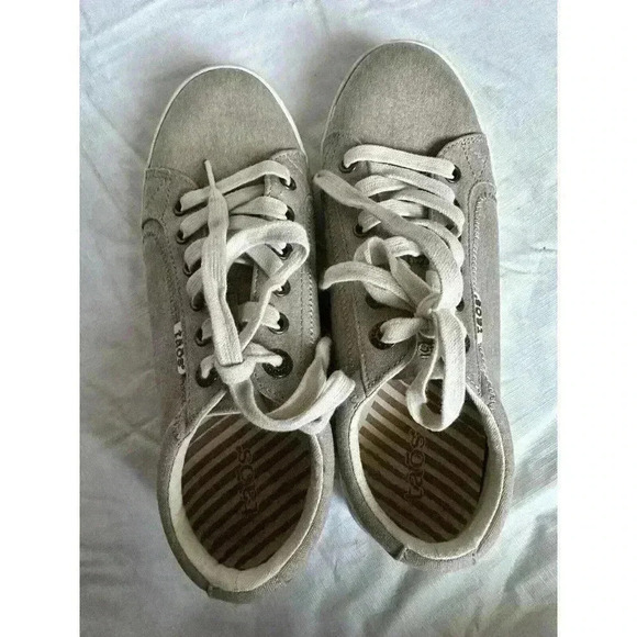 Taos Shoes Women’s Size 8 Star Casual Low Top Lace Up Sneakers STA-12844 Tan - Picture 6 of 8